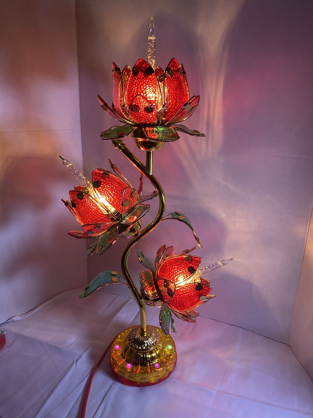 Rare Red lotus Table lamp vintage Large Size Hollywood Regency MUSICAL UNIQUE Rare Red lotus Table lamp vintage Large Size Hollywood Regency MUSICAL UNIQUE