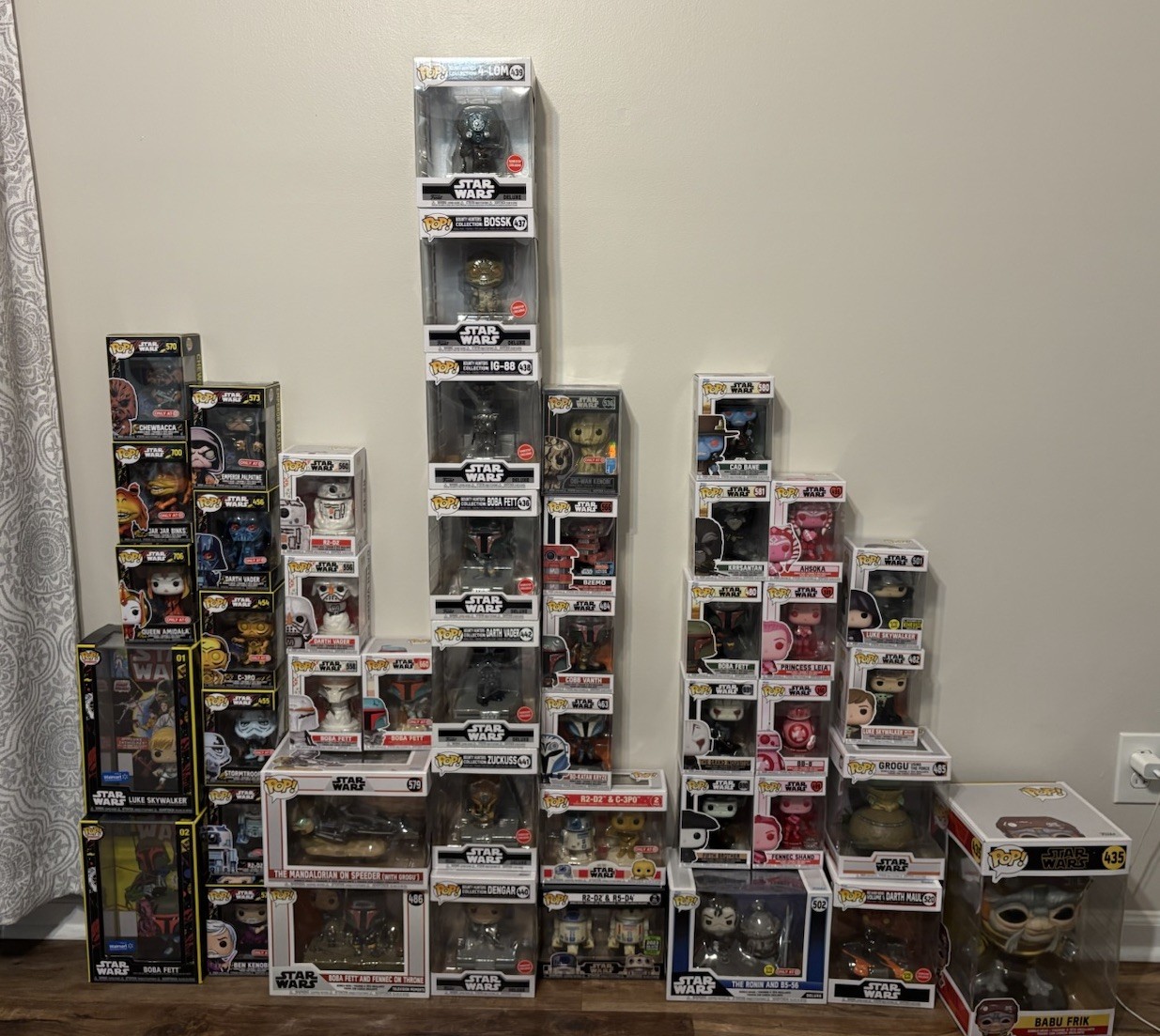Funko POP Star Wars Mixed Lot of 45, Valued at $1000. MSG About Individuals Funko POP Star Wars Mixed Lot of 45, Valued at $1000. MSG About Individuals