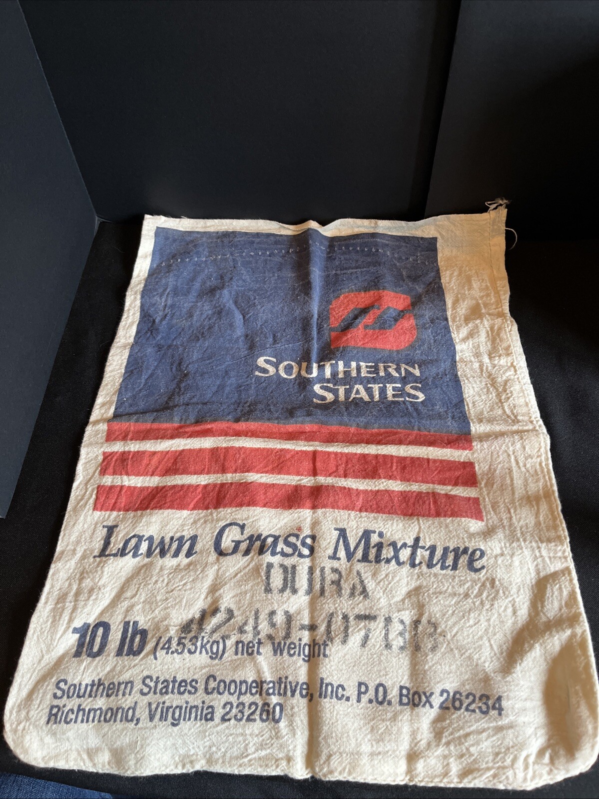 VTG Southern States Lawn Grass Mixture 10 Pound Seed Cotton Sack / Bag VTG Southern States Lawn Grass Mixture 10 Pound Seed Cotton Sack / Bag