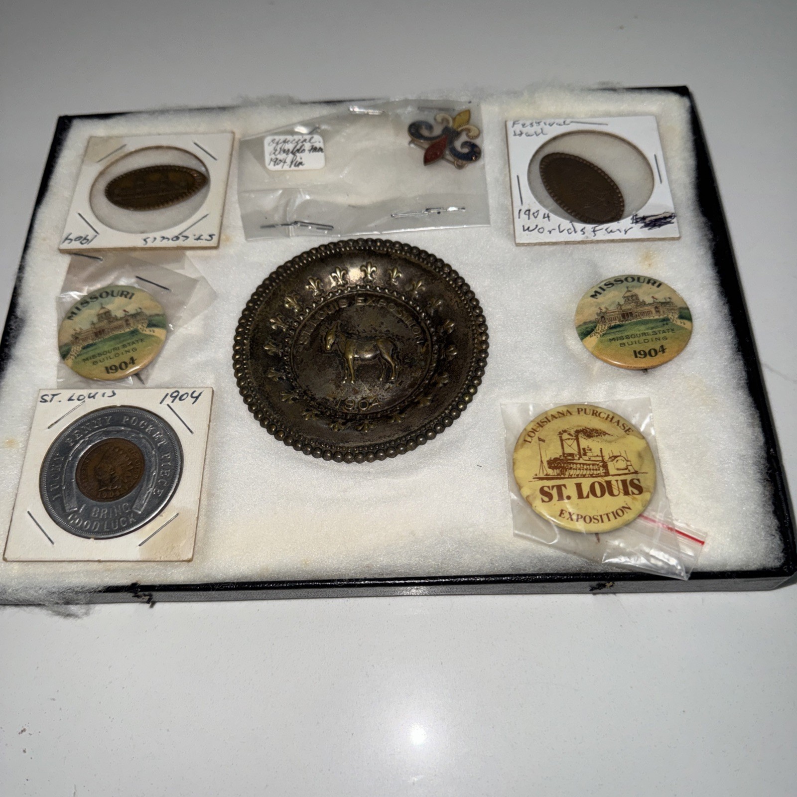 VINTAGE 1904 ST LOUIS WORLDS FAIR EXPOSITION MEMORABILIA SOUVENIR LOT VINTAGE 1904 ST LOUIS WORLDS FAIR EXPOSITION MEMORABILIA SOUVENIR LOT