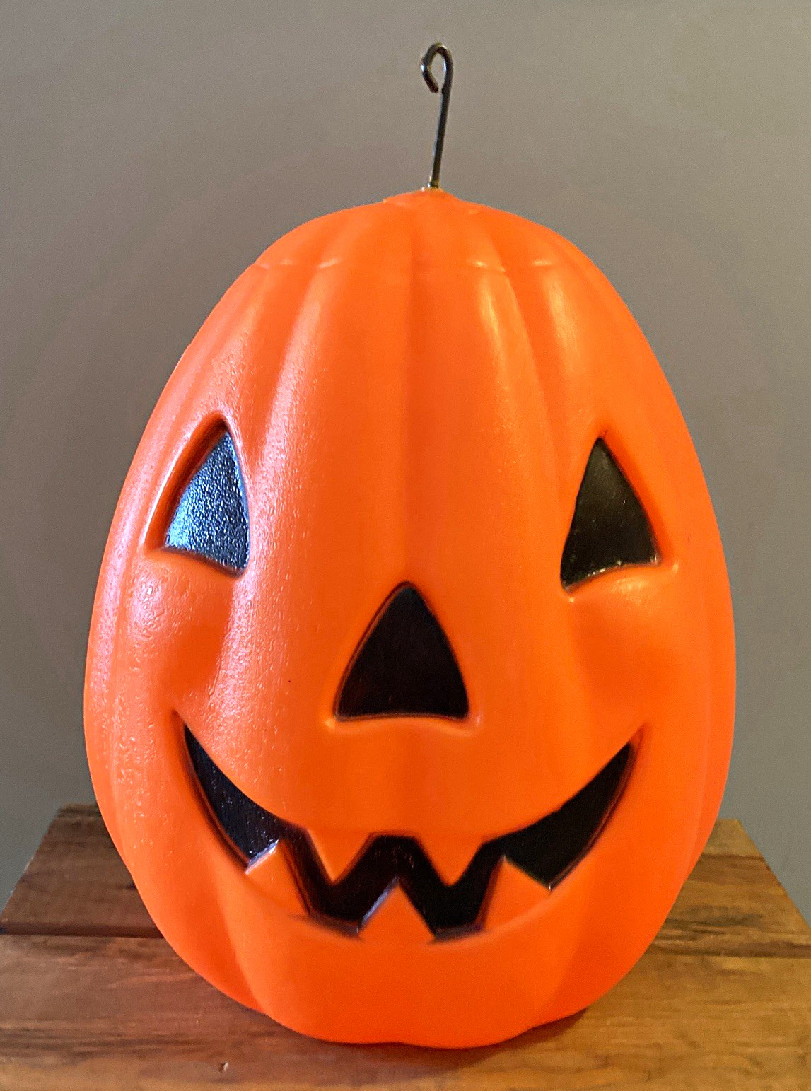 Vintage 1968 Empire Plastics Hanging Pumpkin Blow Mold Jack-O-Lantern Halloween Vintage 1968 Empire Plastics Hanging Pumpkin Blow Mold Jack-O-Lantern Halloween