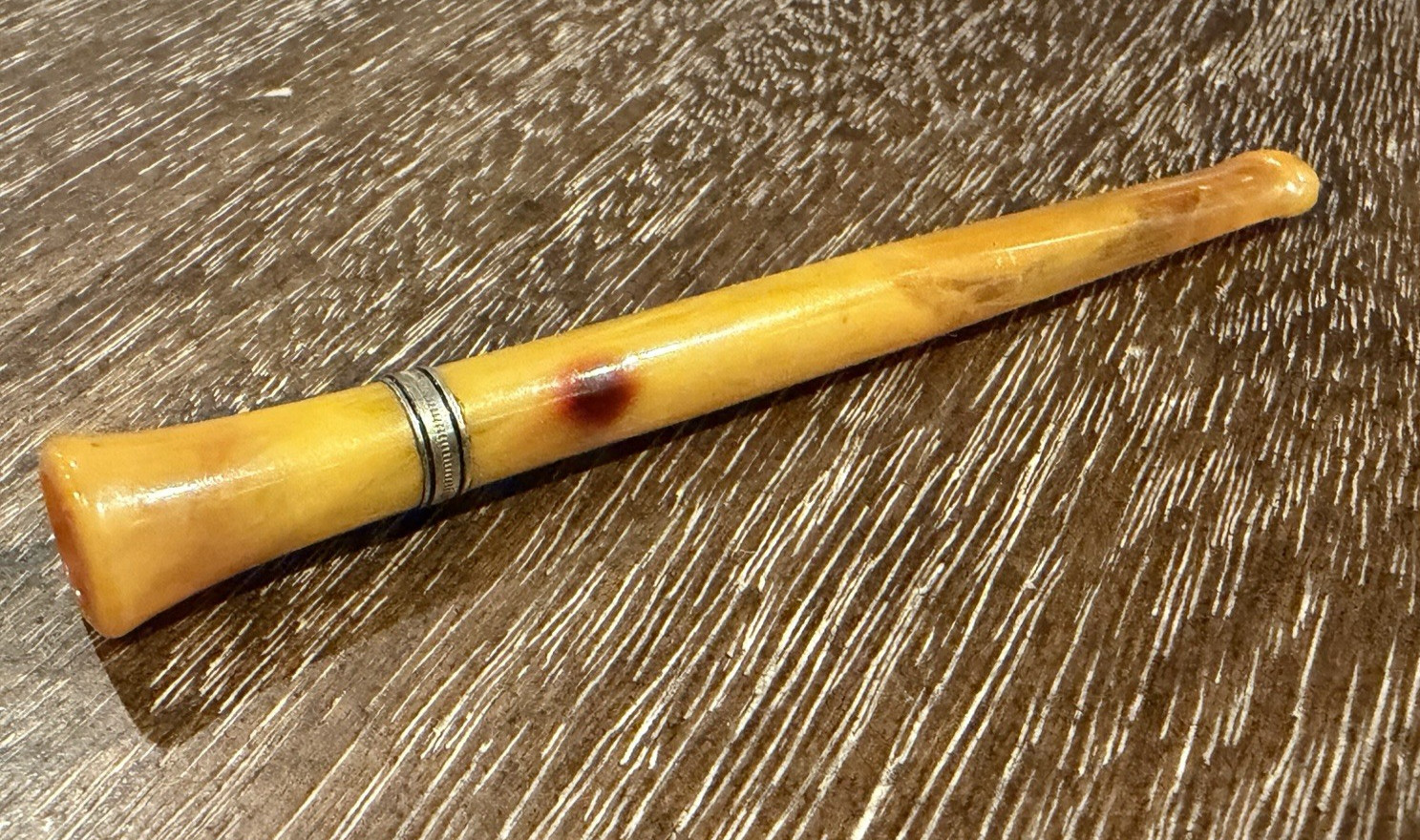 ART DECO ART NOUVEAU AMBER HONEY BUTTERSCOTCH CELLULOID CIGARETTE HOLDER 4" EU ART DECO ART NOUVEAU AMBER HONEY BUTTERSCOTCH CELLULOID CIGARETTE HOLDER 4" EU