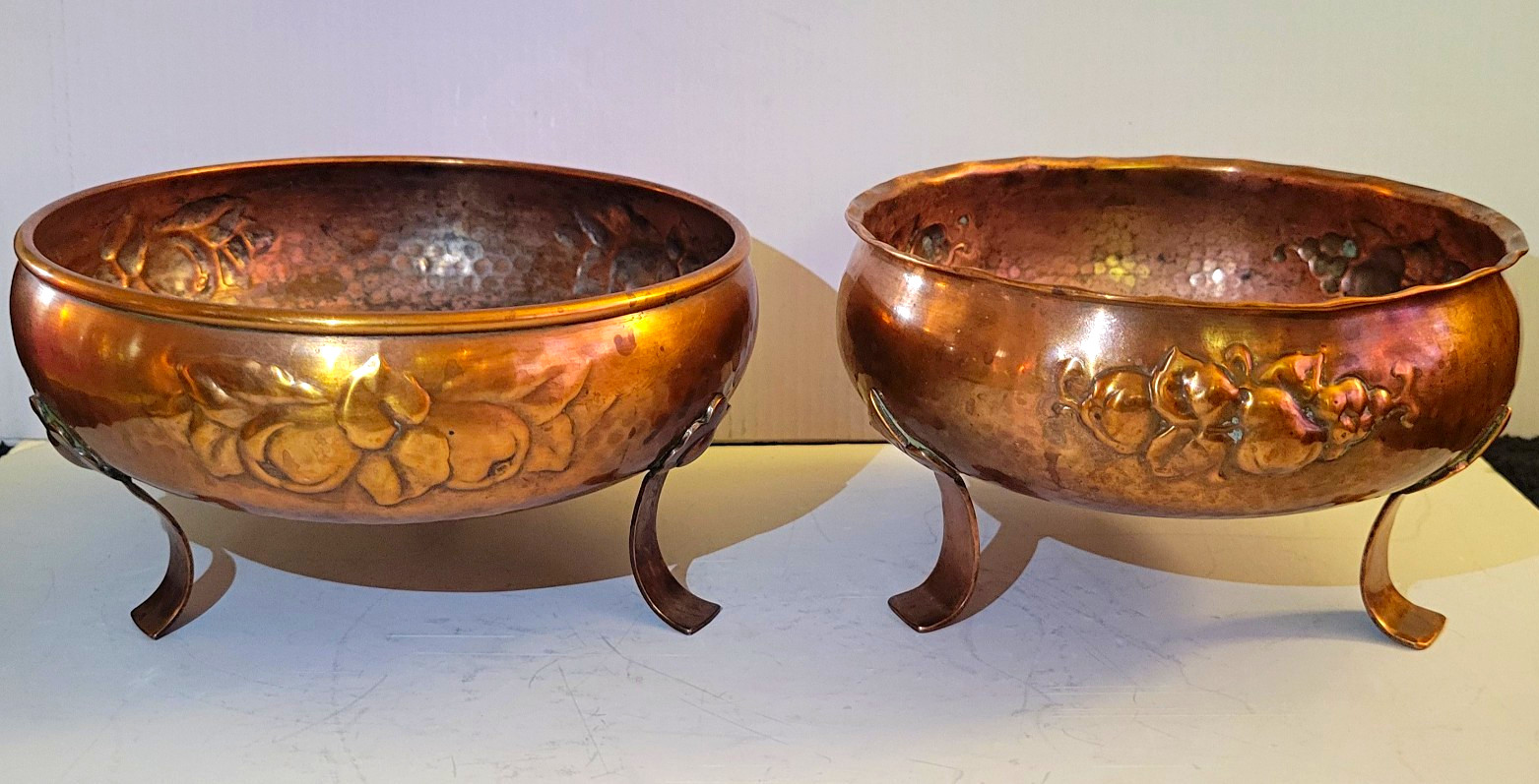 Antique Arts & Crafts Copper Footed Bowls Planters Hand Hammered Pair 6" Antique Arts & Crafts Copper Footed Bowls Planters Hand Hammered Pair 6"