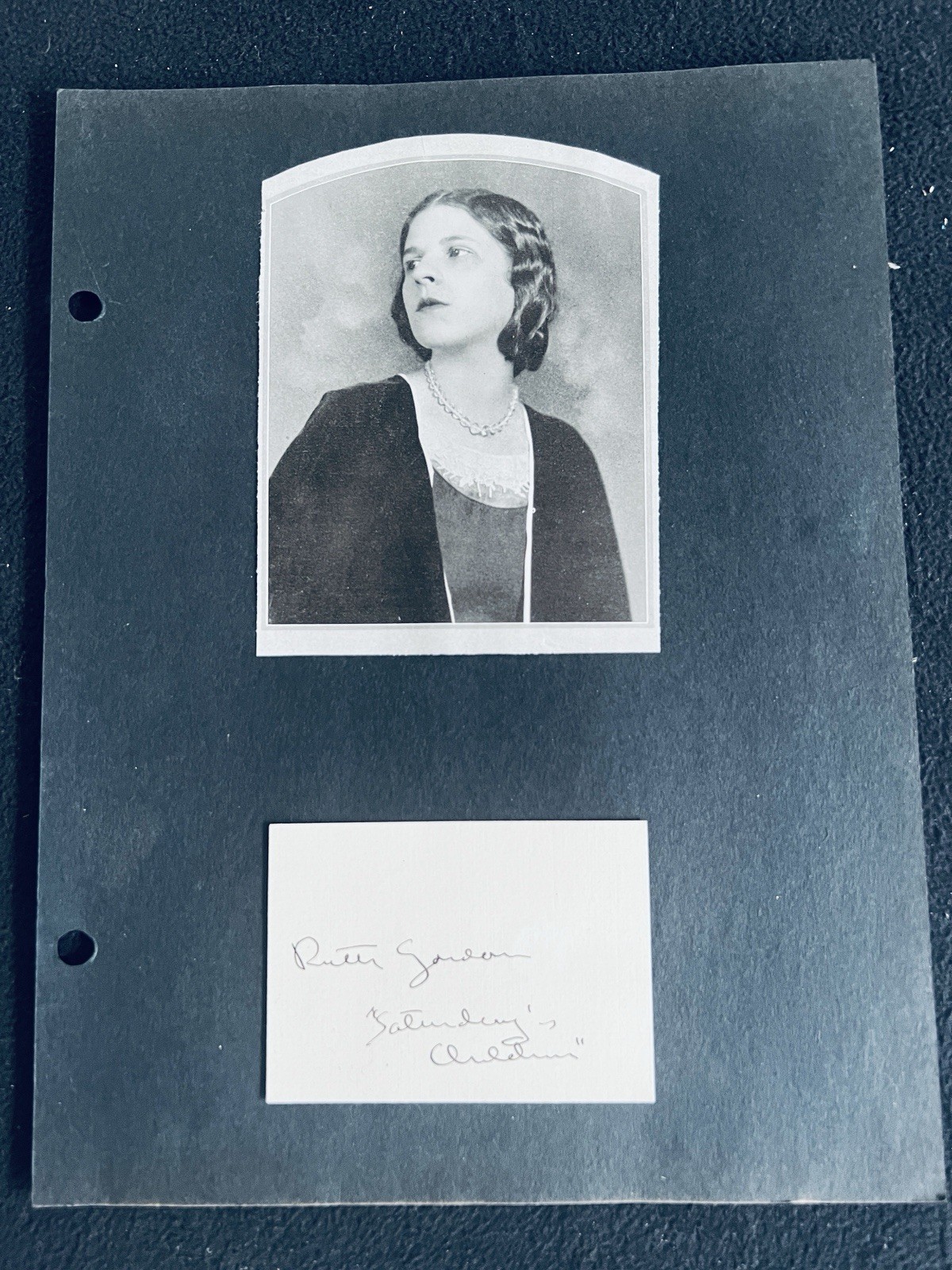 Harold and Maude RUTH GORDON autograph w. vintage newspaper clippings Harold and Maude RUTH GORDON autograph w. vintage newspaper clippings