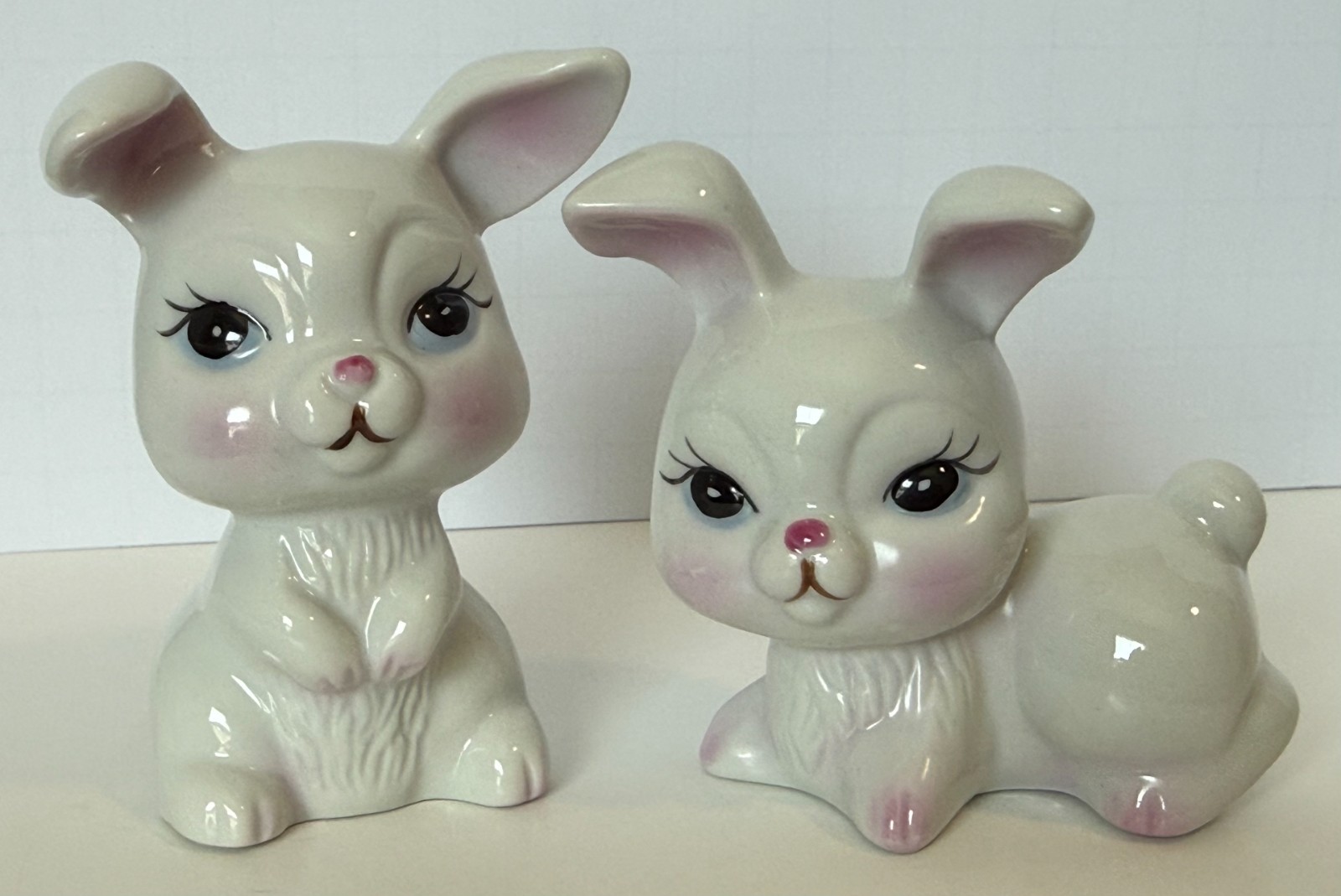 Vintage Enesco 1980 Big Eyed Bunny Rabbit Figurines Pair Ceramic White Pink Vintage Enesco 1980 Big Eyed Bunny Rabbit Figurines Pair Ceramic White Pink