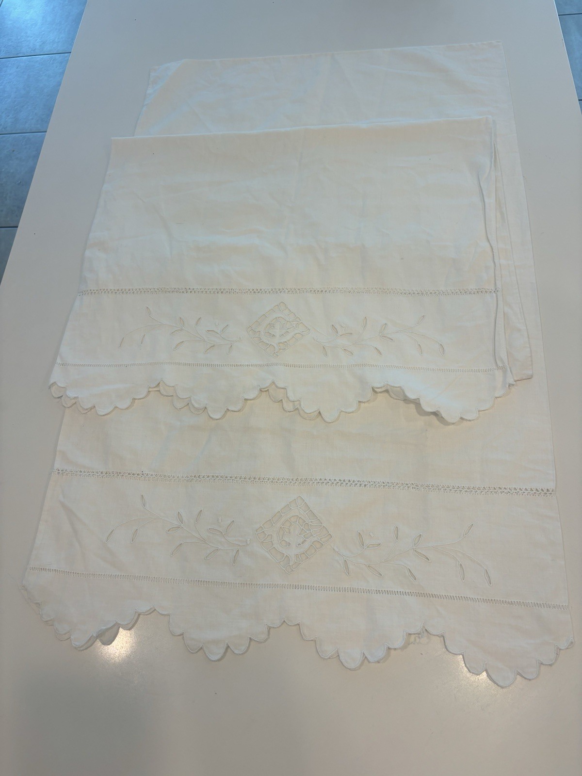 VTG French Cottage Cutwork Cotton 2 Pillowcases Scallop Edge Embroidery VTG French Cottage Cutwork Cotton 2 Pillowcases Scallop Edge Embroidery
