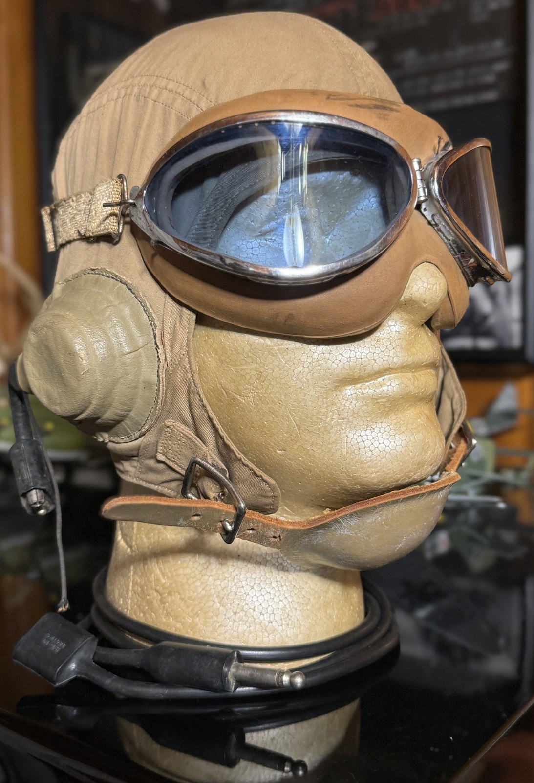 WWII USN/USMC Slote & Klein 1092S flying helmet w/ TH-37 receivers, Cord,goggles WWII USN/USMC Slote & Klein 1092S flying helmet w/ TH-37 receivers, Cord,goggles