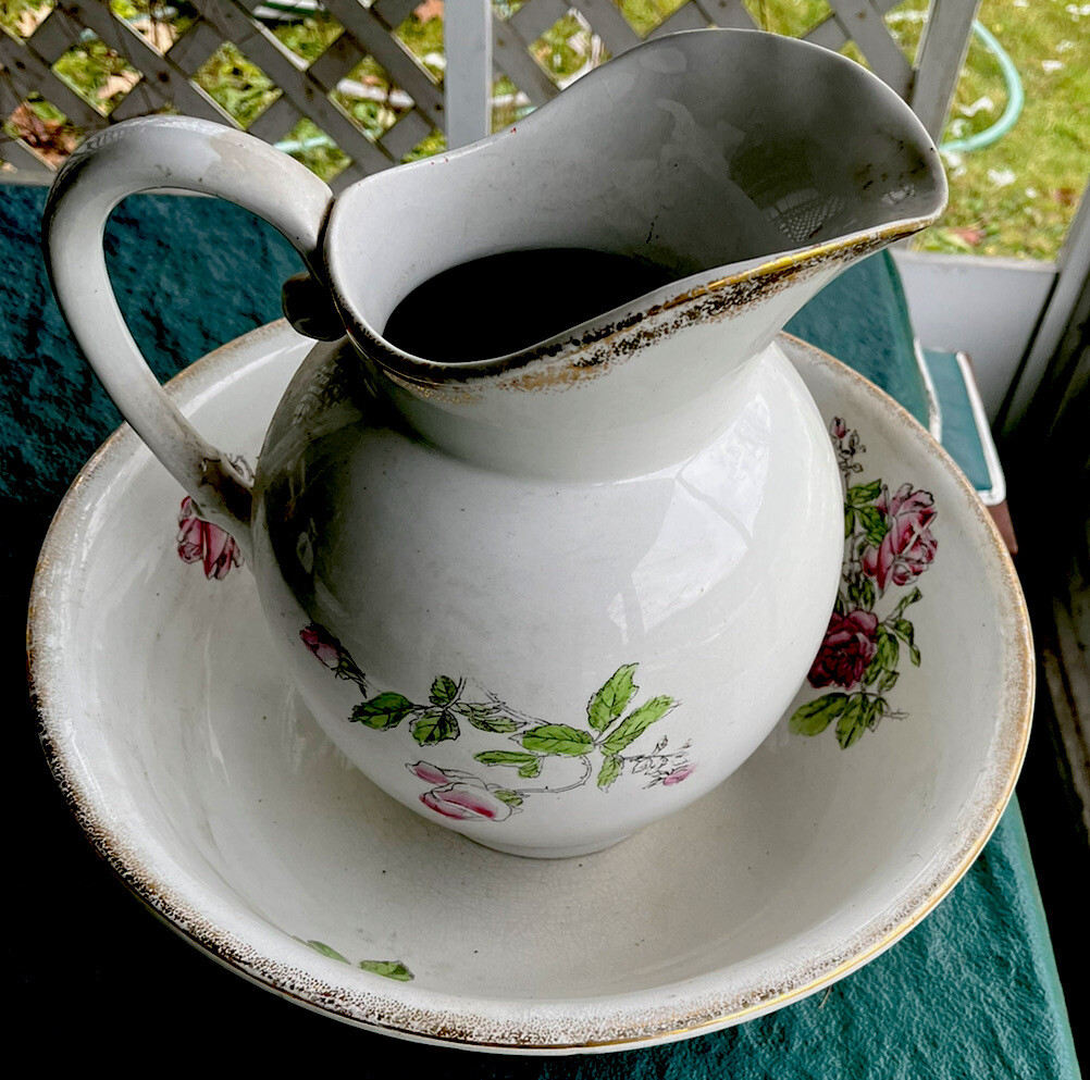 Vintage RARE The Wheeling Company 14.5” Basin and La Belle Company Pitcher NICE Vintage RARE The Wheeling Company 14.5” Basin and La Belle Company Pitcher NICE