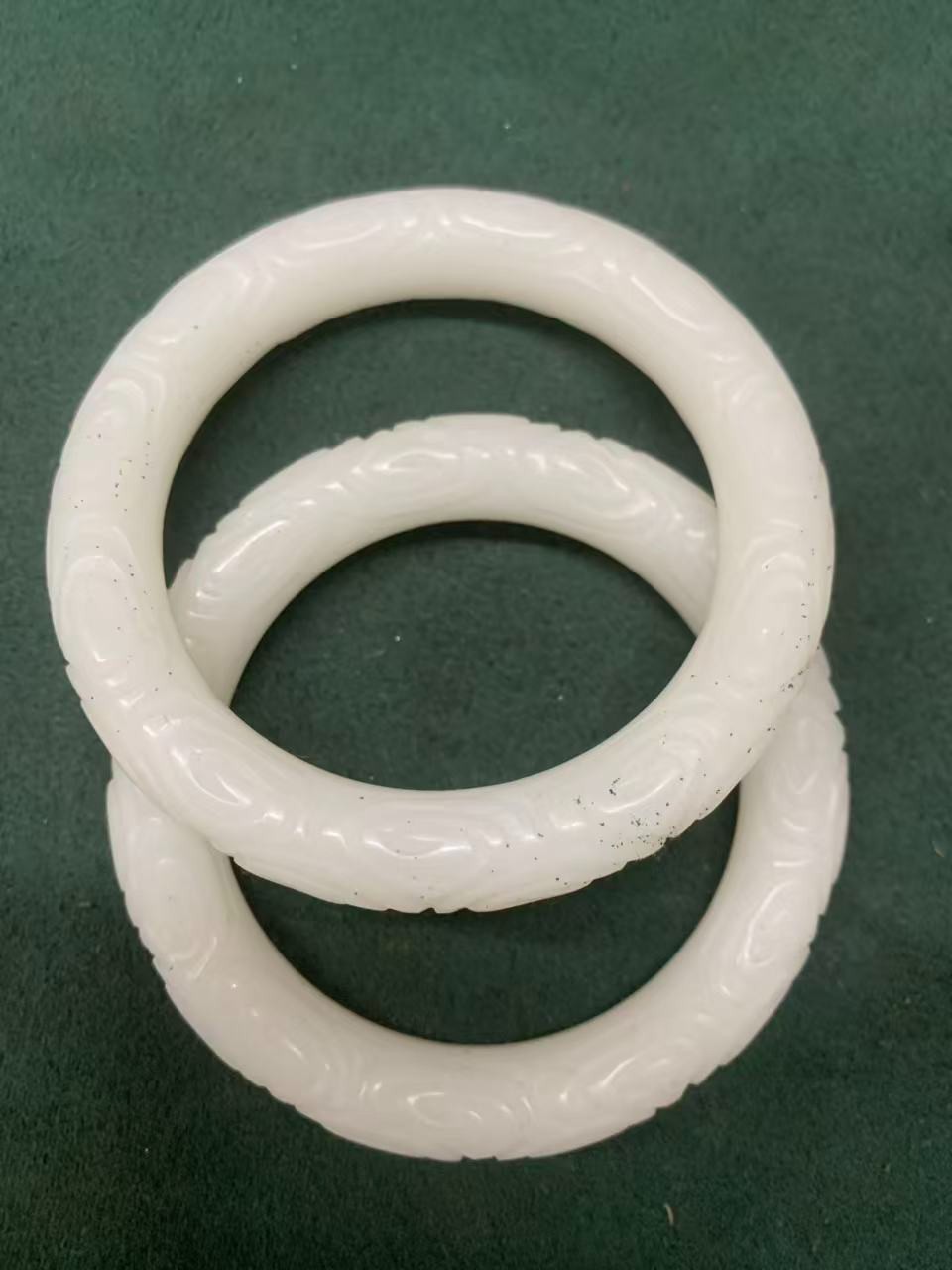 2Pcs Chinese White Jade Hand Carved Floral Patterns Bangle Bracelets 56mm(inner) 2Pcs Chinese White Jade Hand Carved Floral Patterns Bangle Bracelets 56mm(inner)
