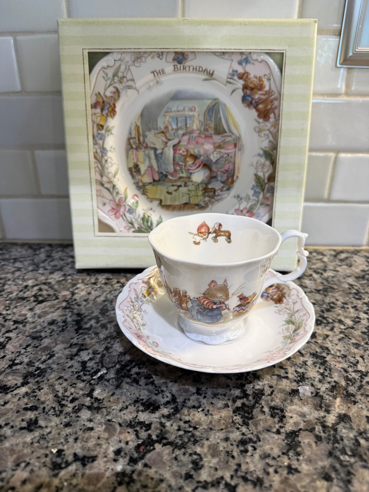 VINTAGE Royal Doulton Brambly Hedge "The Birthday" Plate , cup and saucer 1987 VINTAGE Royal Doulton Brambly Hedge "The Birthday" Plate , cup and saucer 1987