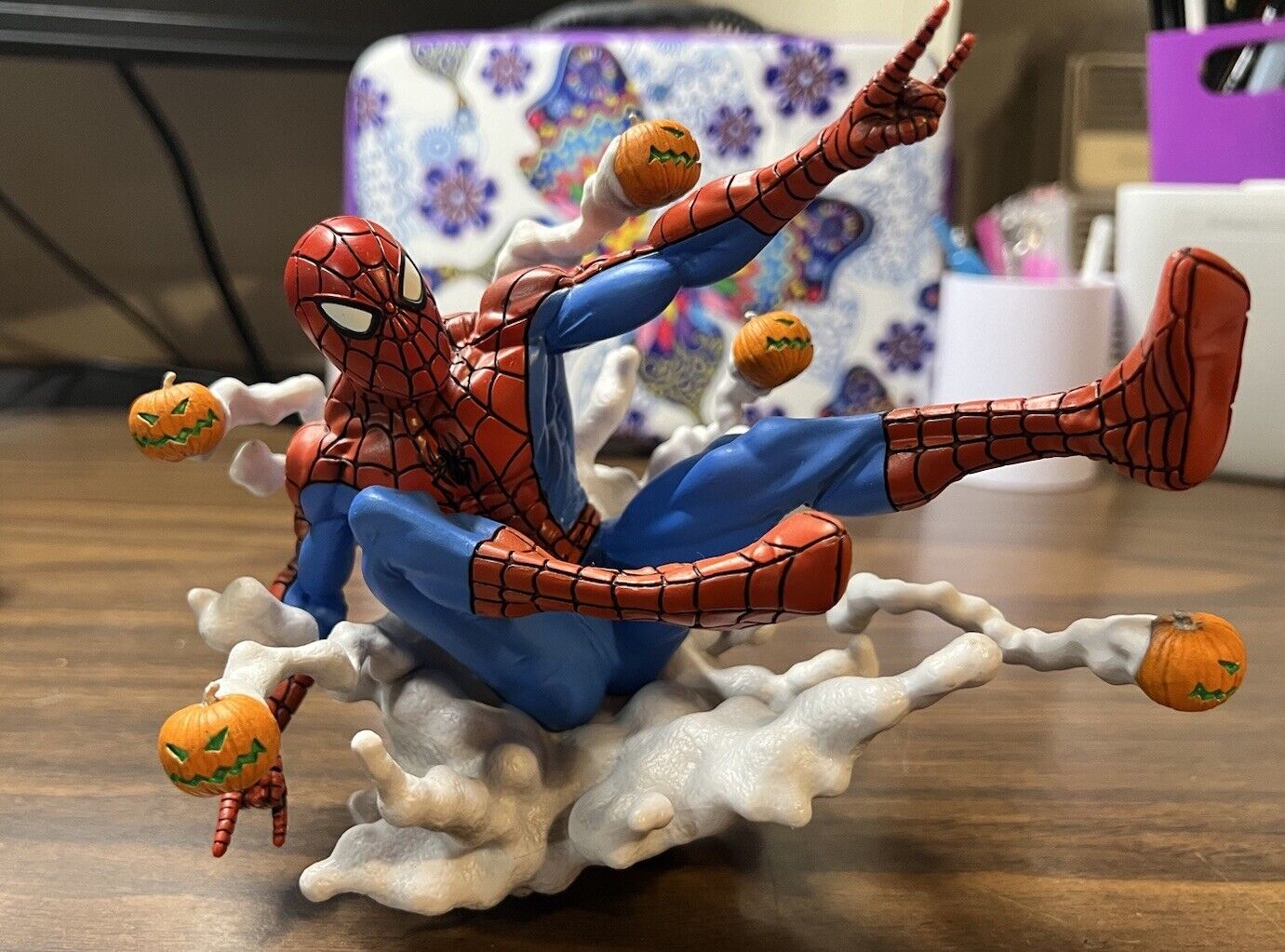Diamond Select Gallery Marvel Spider-Man Pumpkin Bombs Statue Figure PVC Diorama