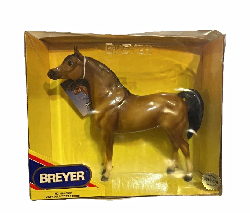 Breyer No. 1104 Dune 2000 Collector's Edition Horse Figurine Plastic, Box Breyer No. 1104 Dune 2000 Collector's Edition Horse Figurine Plastic, Box