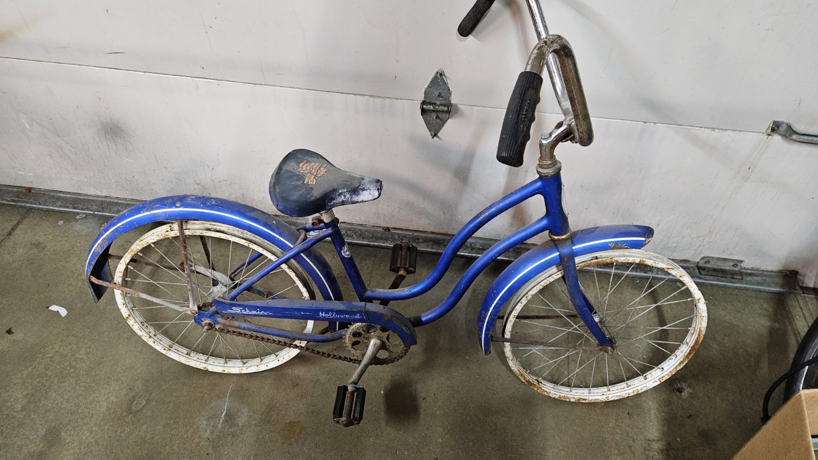 Vintage 1965 Schwinn Stingray Girls Hollywood Blue 20" As Is Huffy Murray Sears Vintage 1965 Schwinn Stingray Girls Hollywood Blue 20" As Is Huffy Murray Sears