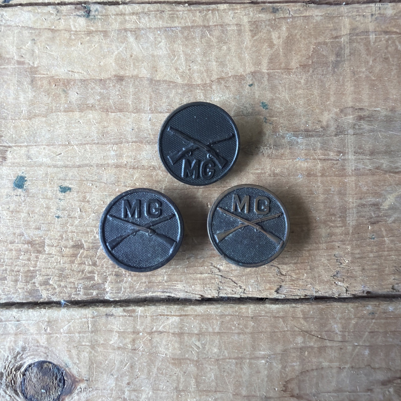 Set Of Original WW1 Army Infantry Metal "MG" Uniform Collar Discs Machine Gun Set Of Original WW1 Army Infantry Metal "MG" Uniform Collar Discs Machine Gun