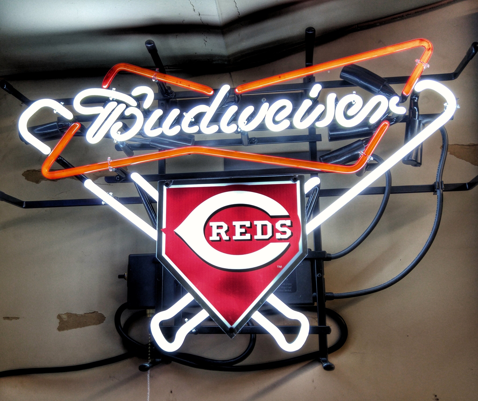 Cincinnati Reds Sport 20"x16" Neon Lamp Light Sign Wall Decor Beer Bar Club