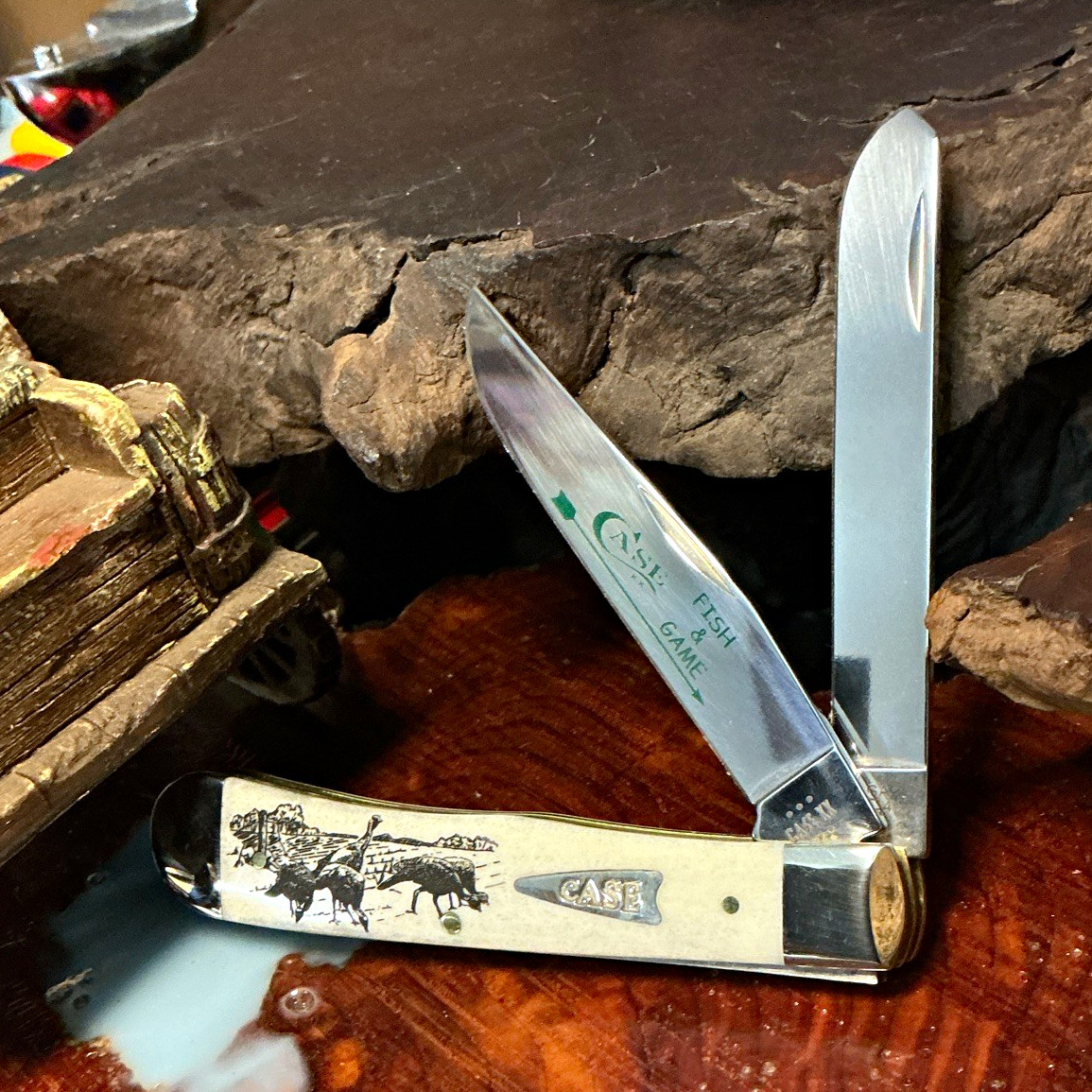Case XX Fish & Game 6254 SS Trapper 2-Blade Slipjoint Bone Handle SS Case XX Fish & Game 6254 SS Trapper 2-Blade Slipjoint Bone Handle SS