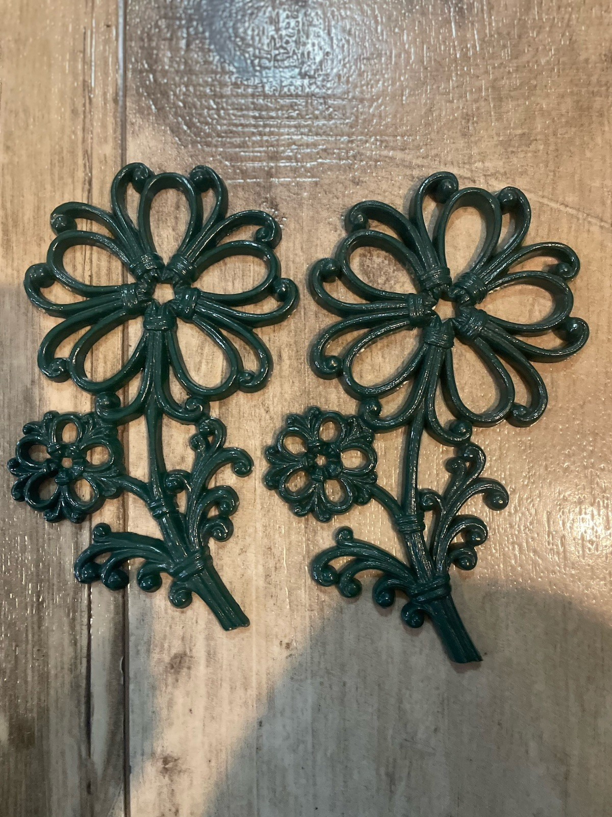 Vintage Green Homco 7560 Plastic Wall Decor Flowers “Lot Of 2” Vintage Green Homco 7560 Plastic Wall Decor Flowers “Lot Of 2”