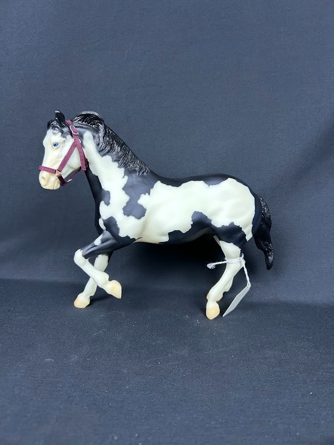 Retired Breyer #1152 Diablo 2002 The Cisco Kids Hollywood Heroes black pinto Retired Breyer #1152 Diablo 2002 The Cisco Kids Hollywood Heroes black pinto