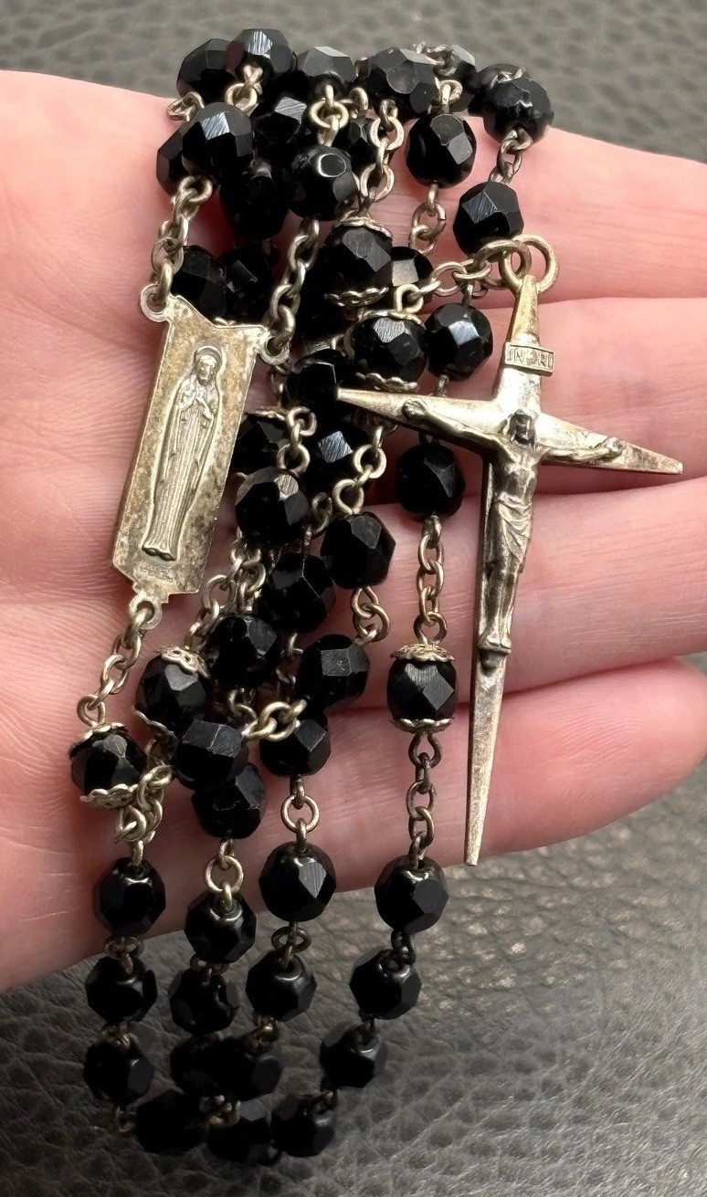 Vintage Sterling Silver Creed Black Glass Bead Rosary Necklace Crucifix 28”