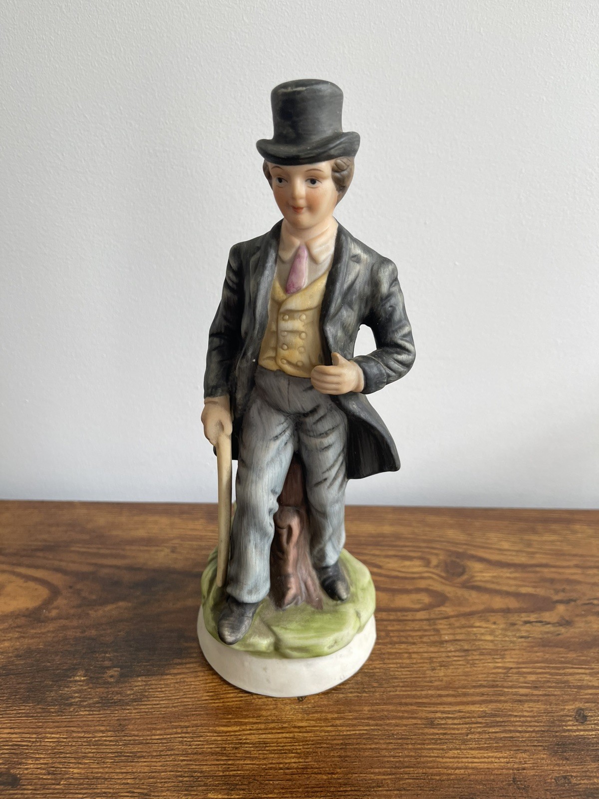 Vintage FBIA Porcelain Figurine Gentleman Top Hat w/Cane Taiwan 8.5” Tall Vintage FBIA Porcelain Figurine Gentleman Top Hat w/Cane Taiwan 8.5” Tall