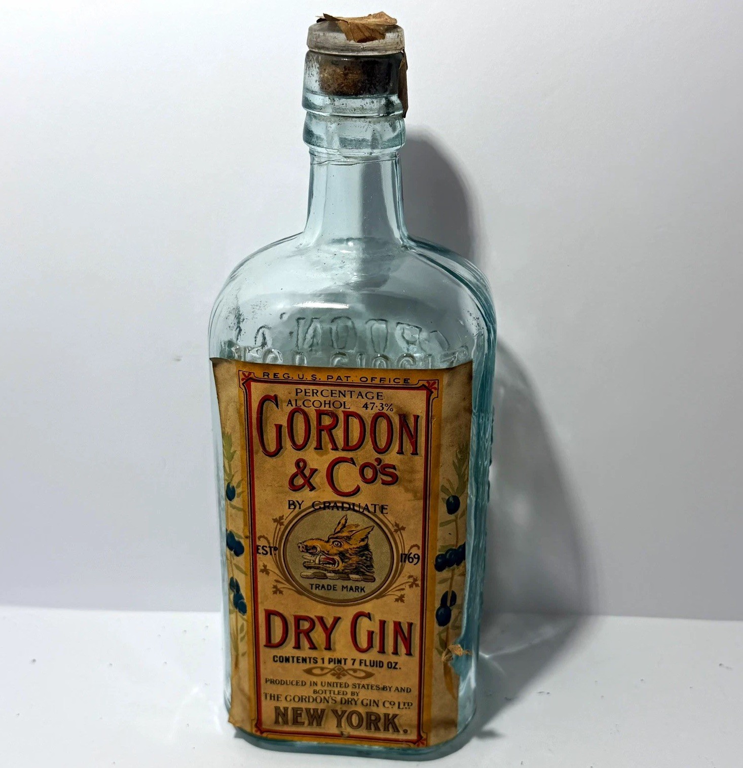 Antique Pre-Prohibition Gordons Dry Gin Bottle NEW YORK Pristine Paper Label Antique Pre-Prohibition Gordons Dry Gin Bottle NEW YORK Pristine Paper Label