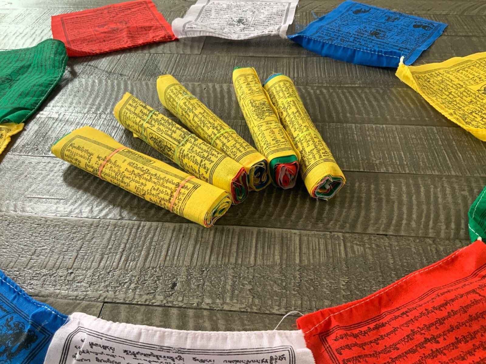 Tibetan Prayer Flags. 100% Cotton Lungta 7 Inches, 50 Pcs Roll. 25'. USA Seller