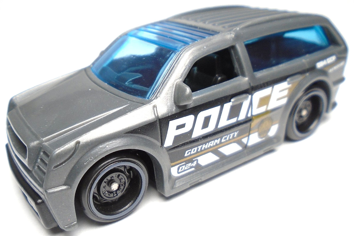 2024 HOT WHEELS BATMAN BOOM BOX GOTHAM CITY POLICE GRAY DIECAST 2 7/8" TRUCK SUV 2024 HOT WHEELS BATMAN BOOM BOX GOTHAM CITY POLICE GRAY DIECAST 2 7/8" TRUCK SUV