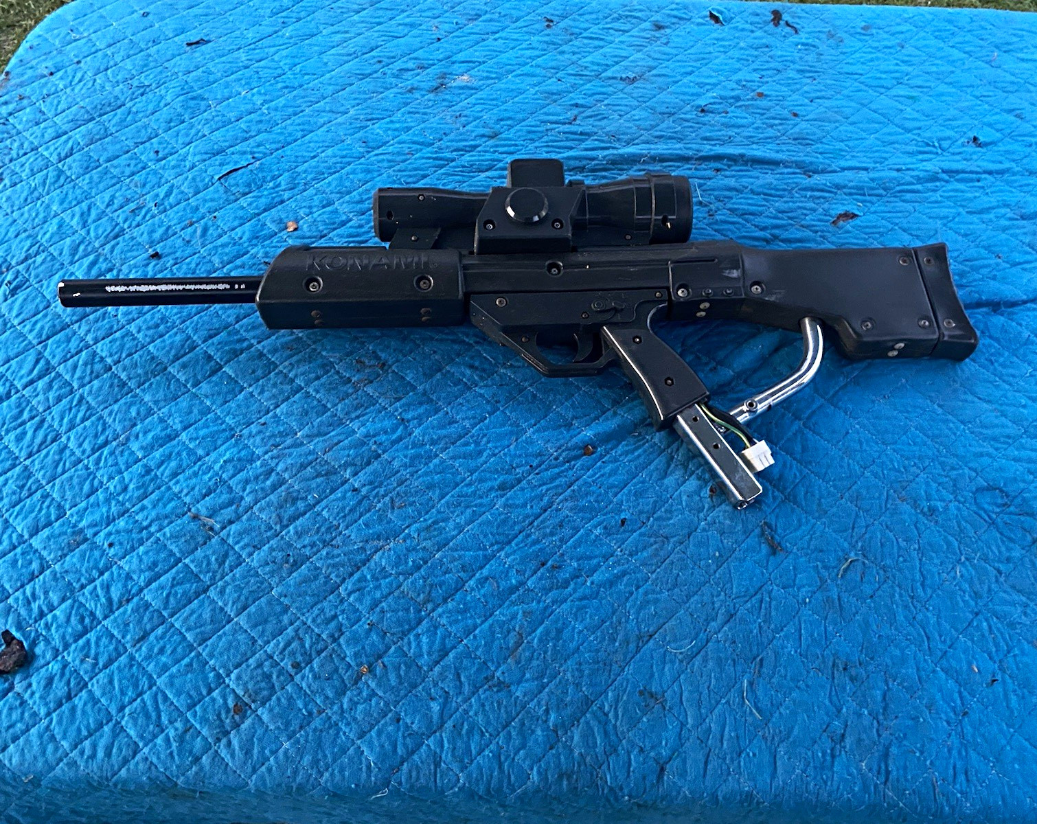 Konami silent scope gun working slightly scratched look at photos closely