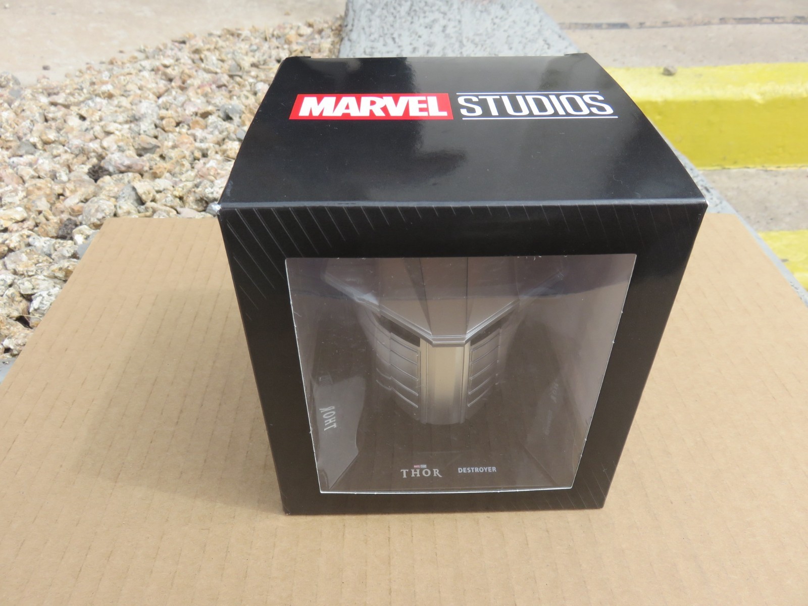 Rare Marvel Studios Thor Destroyer Display Helmet MVM-043 Rare Marvel Studios Thor Destroyer Display Helmet MVM-043