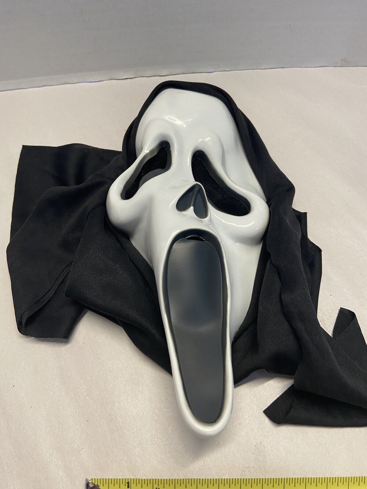 Scream Ghost Face Adult Costume Hooded Halloween Mask Fun World 9206S