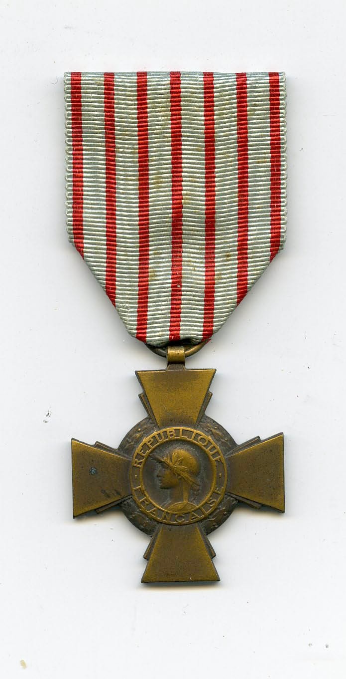 Complete WWI FRANCE French COMBATTANT'S CROSS Medal with Hanger Complete WWI FRANCE French COMBATTANT'S CROSS Medal with Hanger