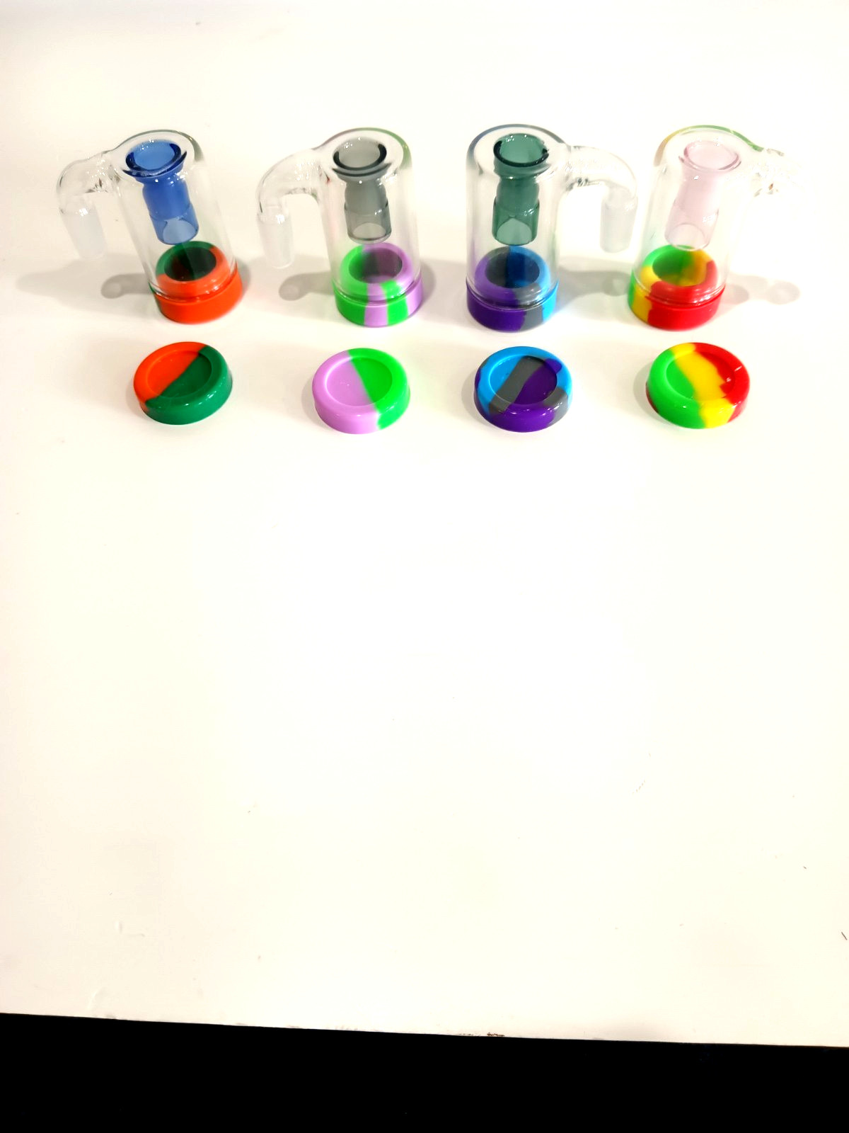EXTRA LARGE 14mm 90° Glass Ash Catcher Reclaimer with Silicone Container EXTRA LARGE 14mm 90° Glass Ash Catcher Reclaimer with Silicone Container