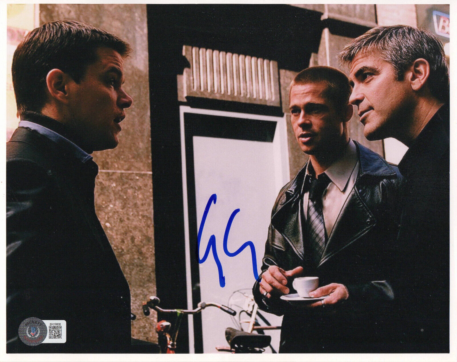 GEORGE CLOONEY SIGNED AUTO OCEAN'S ELEVEN 8X10 PHOTO BECKETT BAS