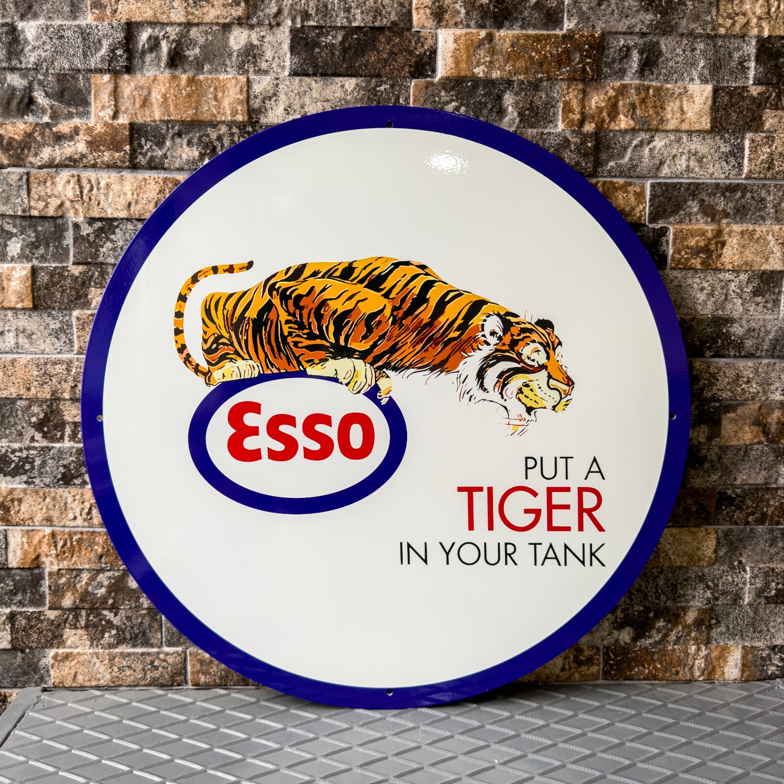 Vintage ESSO Tiger Gas Station 1960s Heavy Metal Sign - 19.7" (50cm) Vintage ESSO Tiger Gas Station 1960s Heavy Metal Sign - 19.7" (50cm)