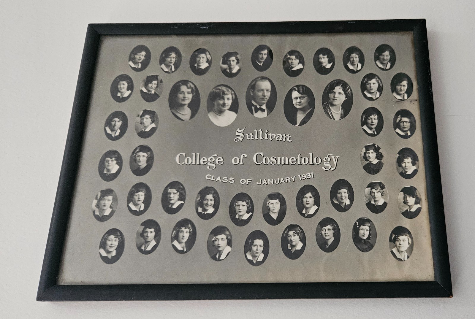 Cosmetology VTG. Class Picture Jan. 1931 - Sullivan College, Picture Frame Blk. Cosmetology VTG. Class Picture Jan. 1931 - Sullivan College, Picture Frame Blk.
