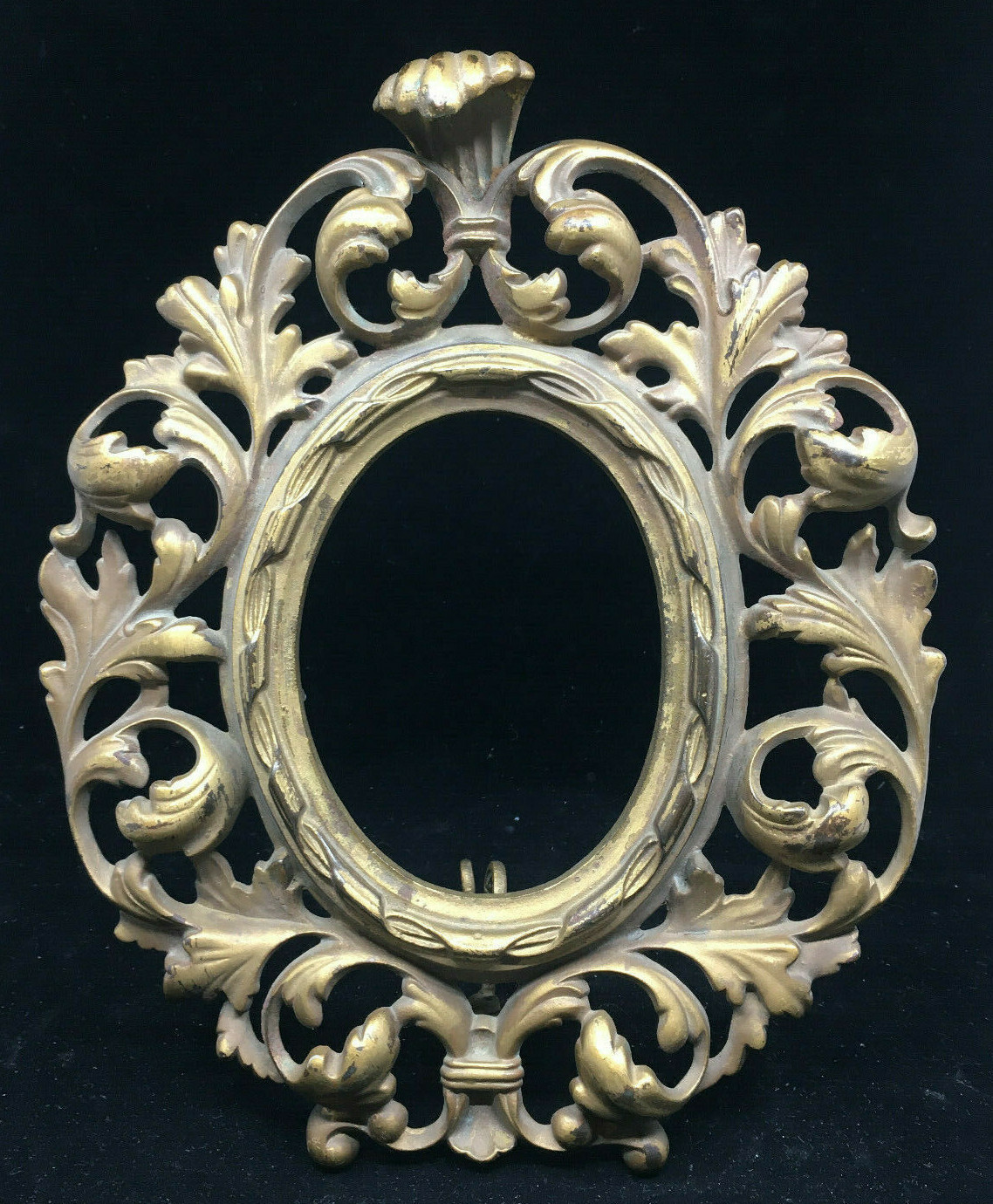 Brass Vintage Picture Frame Ornate Floral Vines 225 11x9" 4 x 5.5" Pierced Oval Brass Vintage Picture Frame Ornate Floral Vines 225 11x9" 4 x 5.5" Pierced Oval