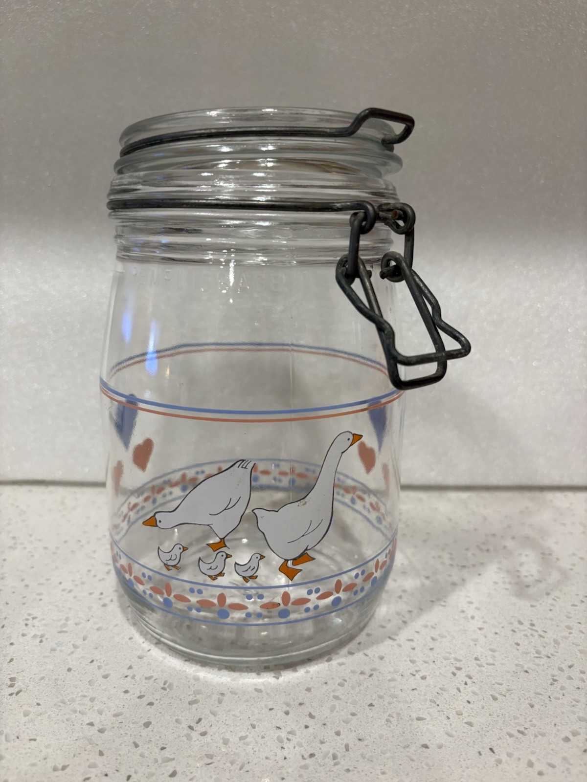 Vintage ARC France Glass Hinged Canister 1L Ducks & Hearts 80s Country Pastel Vintage ARC France Glass Hinged Canister 1L Ducks & Hearts 80s Country Pastel