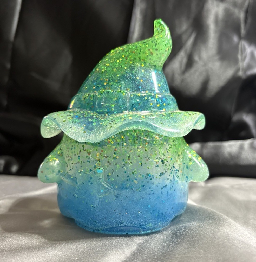 Hand Poured Resin Ghost Wizard Jar Blue Green With Glitter Hand Poured Resin Ghost Wizard Jar Blue Green With Glitter