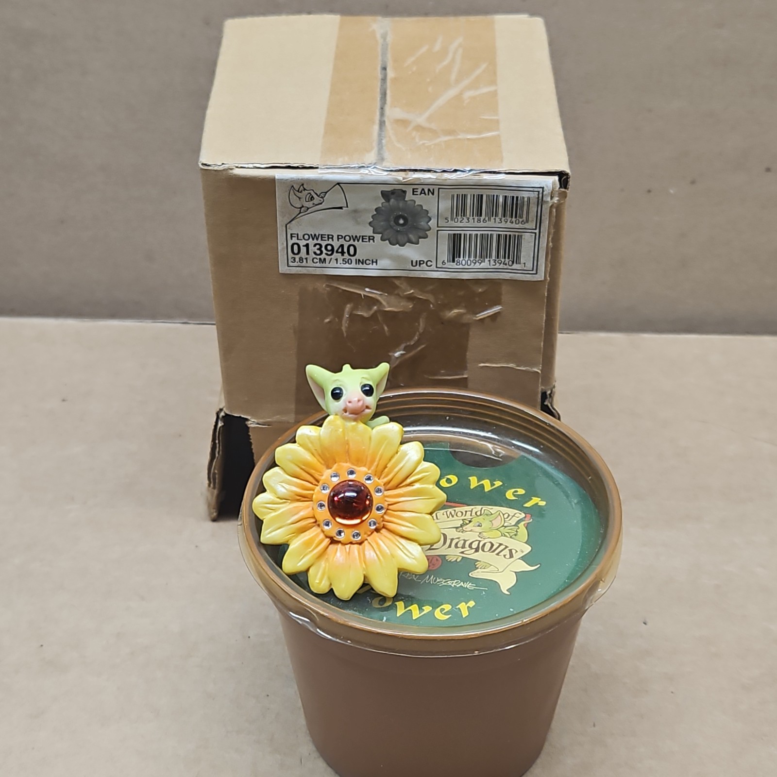 Whimsical Real Musgrave Pocket Dragons FLOWER POWER Flowerpot Set Item# 013940 Whimsical Real Musgrave Pocket Dragons FLOWER POWER Flowerpot Set Item# 013940