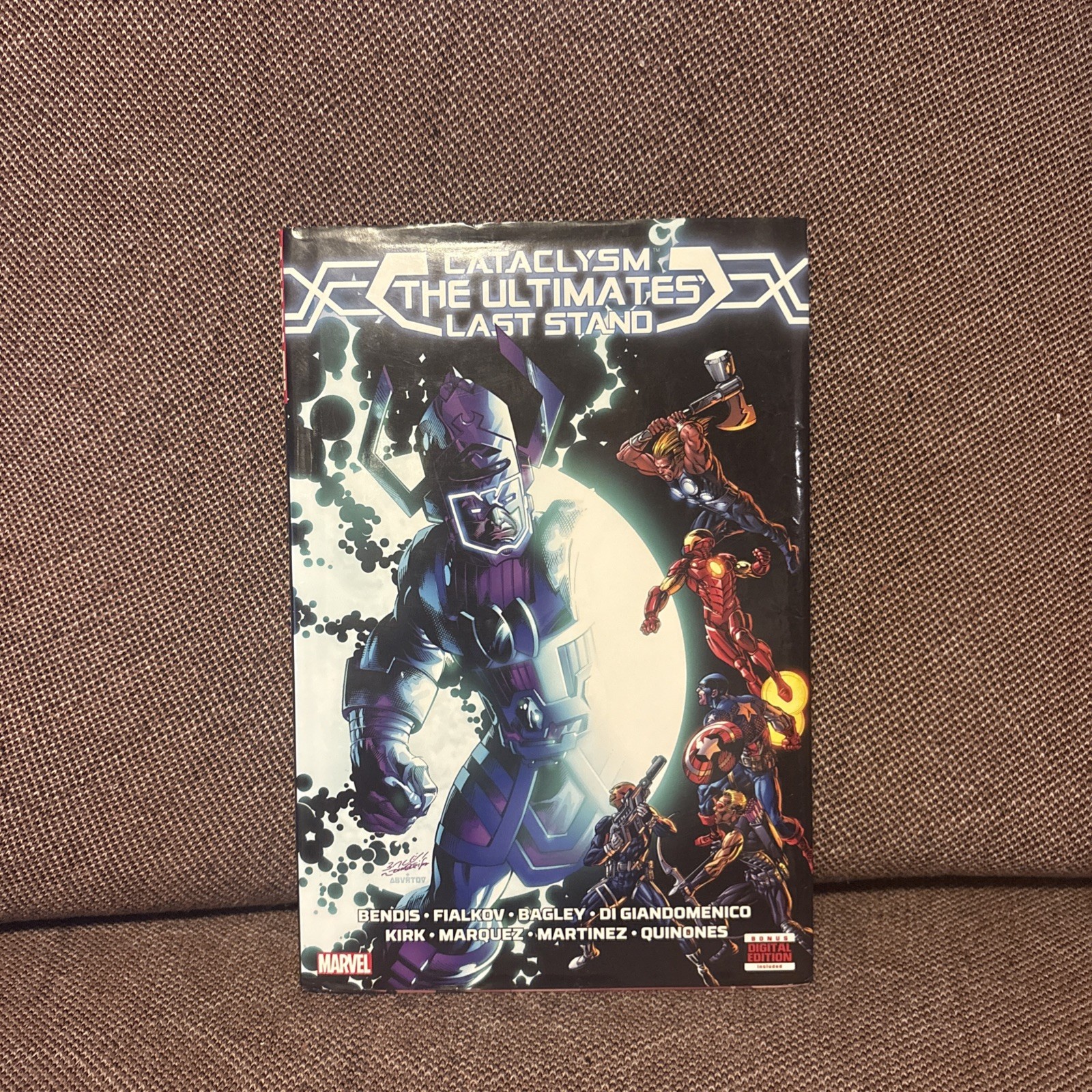 Cataclysm: The Ultimates' Last Stand by Fialkov, Joshua Hale Hardback Book Cataclysm: The Ultimates' Last Stand by Fialkov, Joshua Hale Hardback Book