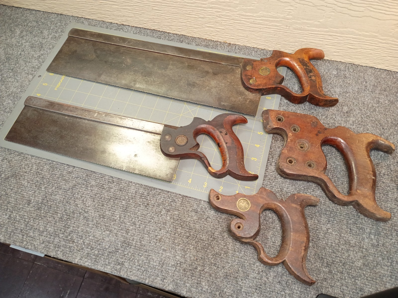 Lot Old ANTIQUE Tenon SAW Back Saws Disston Two Handles barn find Vintage O4 Lot Old ANTIQUE Tenon SAW Back Saws Disston Two Handles barn find Vintage O4