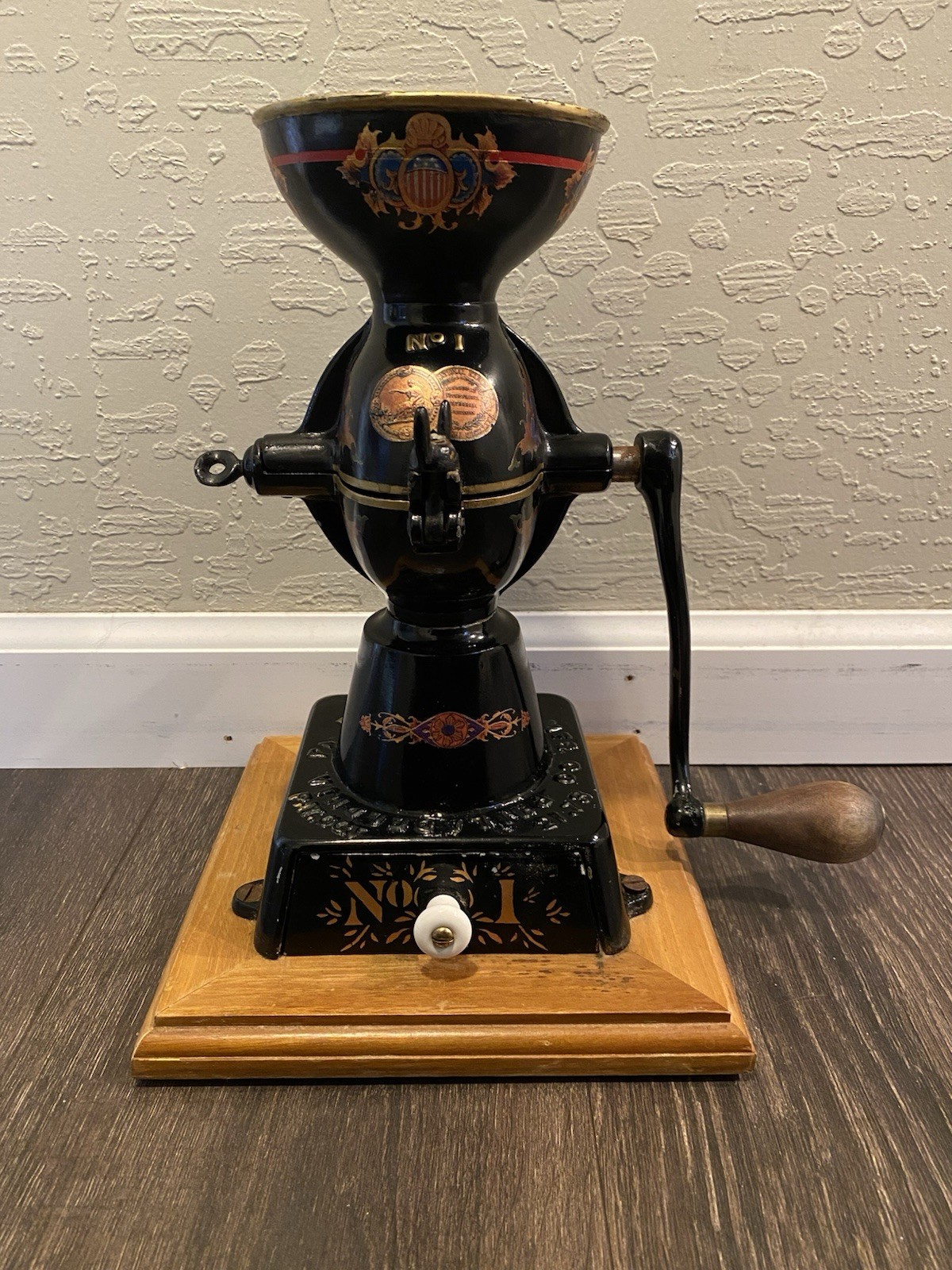 ANTIQUE ENTERPRISE NO. 1 PAT. 1873, 1875 CAST IRON COFFEE GRINDER MILL UNLIDDED ANTIQUE ENTERPRISE NO. 1 PAT. 1873, 1875 CAST IRON COFFEE GRINDER MILL UNLIDDED