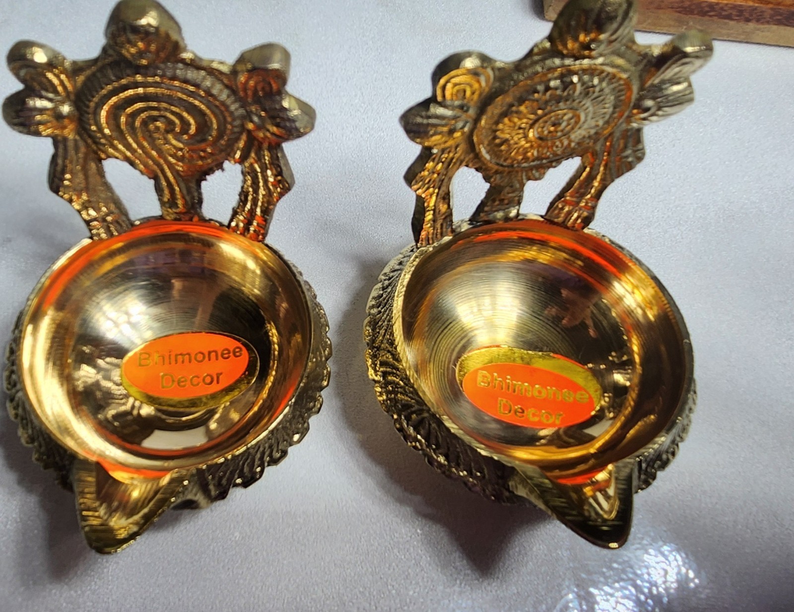 Pure Brass Shanku Chakra Kamakshi Kuber Diya Decoration Item for Home Decor FS Pure Brass Shanku Chakra Kamakshi Kuber Diya Decoration Item for Home Decor FS