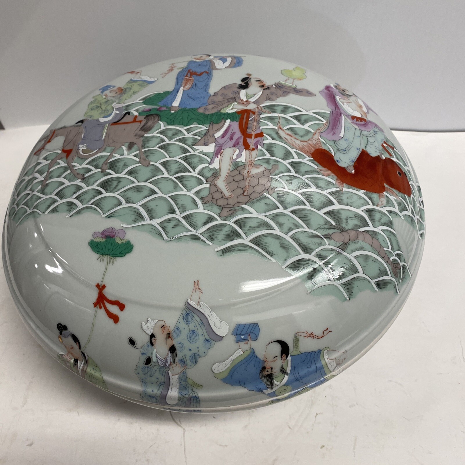 Large Chinese Famille Rose Porcelain Bowl w/Lid 8 Immortals Mid 20th Century Large Chinese Famille Rose Porcelain Bowl w/Lid 8 Immortals Mid 20th Century