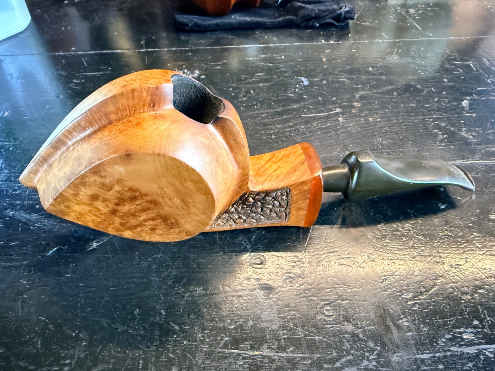 Very nice LARGE Mario Grandi Italian freehand estate pipe Very nice LARGE Mario Grandi Italian freehand estate pipe