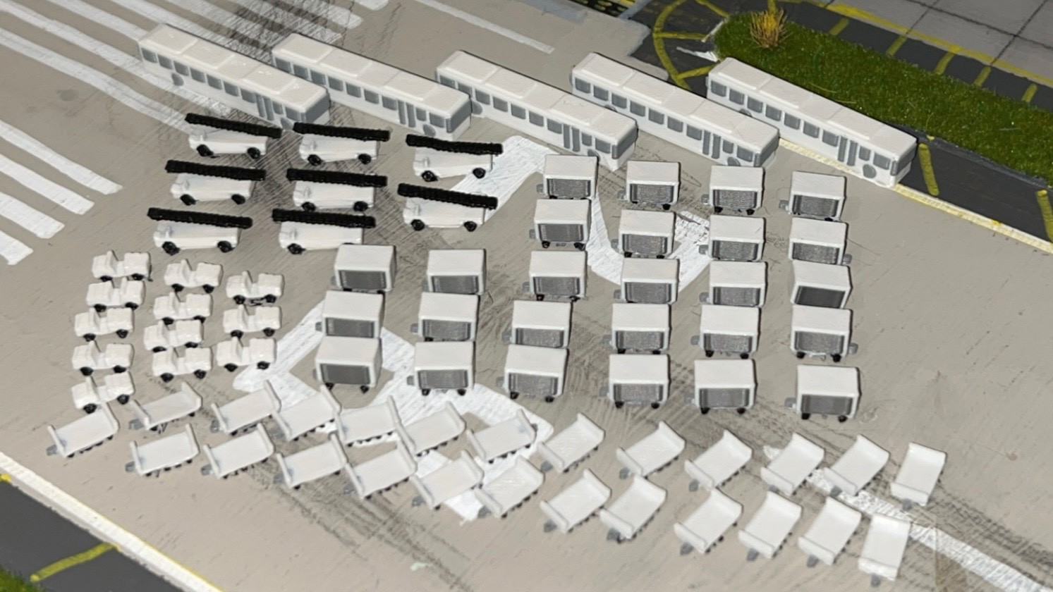 1:400 Scale Model Airport Ground Service Equipment (GSE) Set Of 79 GSE Vehicles 1:400 Scale Model Airport Ground Service Equipment (GSE) Set Of 79 GSE Vehicles