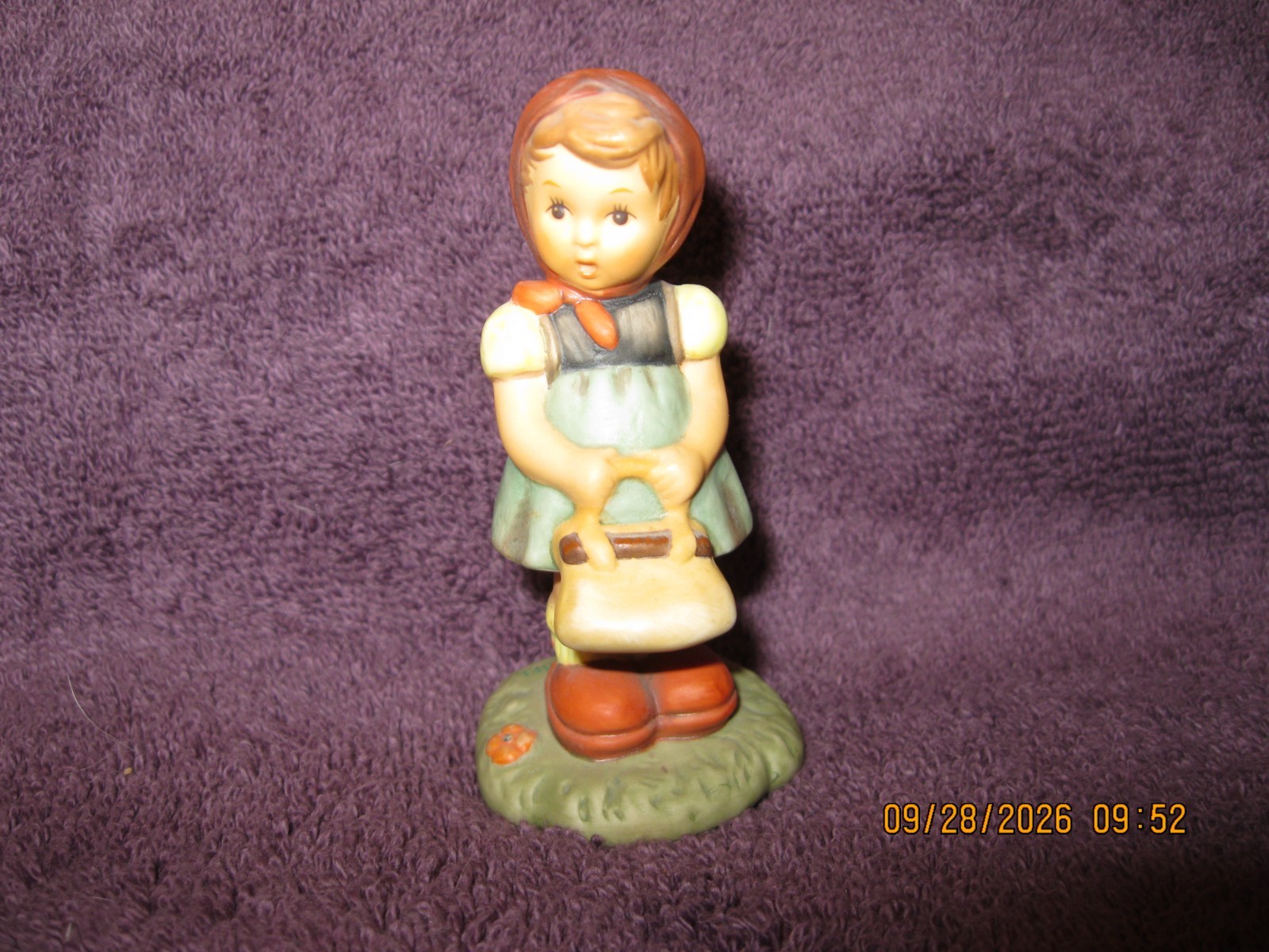 Vintage 1996 Goebel Berta Hummel "Proud Moment" Figurine BH 15 Girl Vintage 1996 Goebel Berta Hummel "Proud Moment" Figurine BH 15 Girl