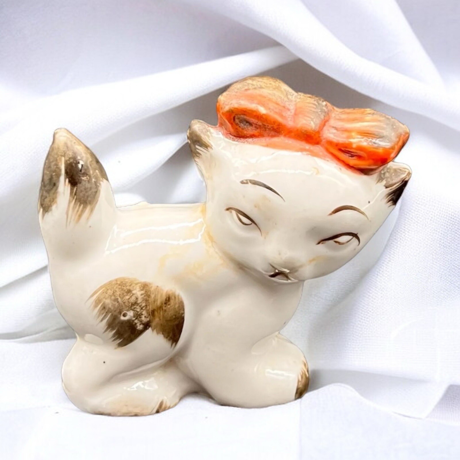 Vintage Ceramic Minis Kitschy Critter Kitty Cat Figurine Attitude W Red Bow 2”T Vintage Ceramic Minis Kitschy Critter Kitty Cat Figurine Attitude W Red Bow 2”T