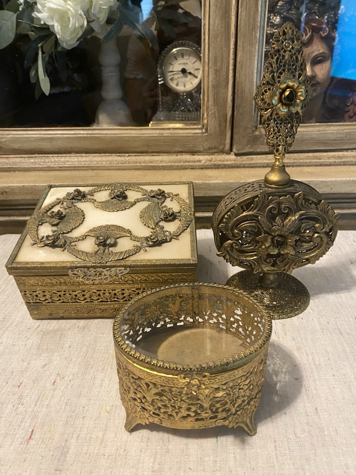 Vintage 3piece ornate Stylebuilt Rose Ornalu pieces Vintage 3piece ornate Stylebuilt Rose Ornalu pieces