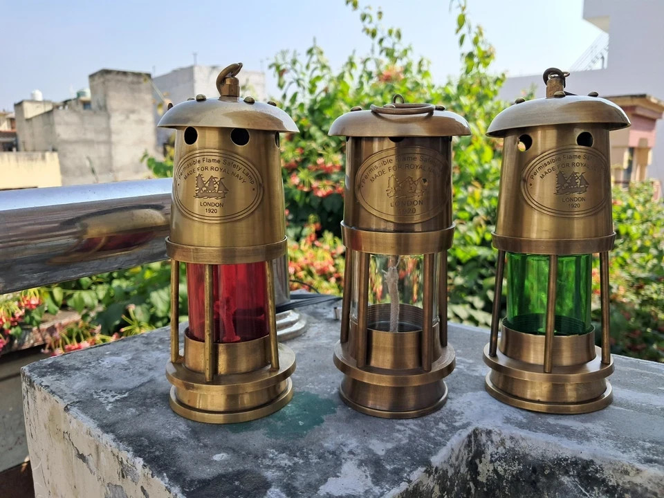 Antique Brass Oil Lamp – Nautical Ship Lantern, Maritime Vintage Lighting 3-Unit Antique Brass Oil Lamp – Nautical Ship Lantern, Maritime Vintage Lighting 3-Unit